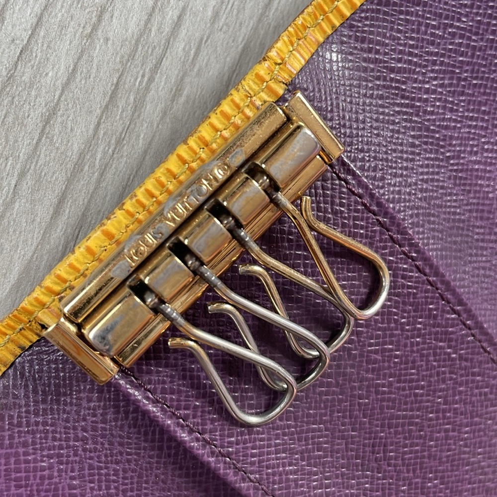 Louis Vuitton Key Wallet - Picture 6 of 10